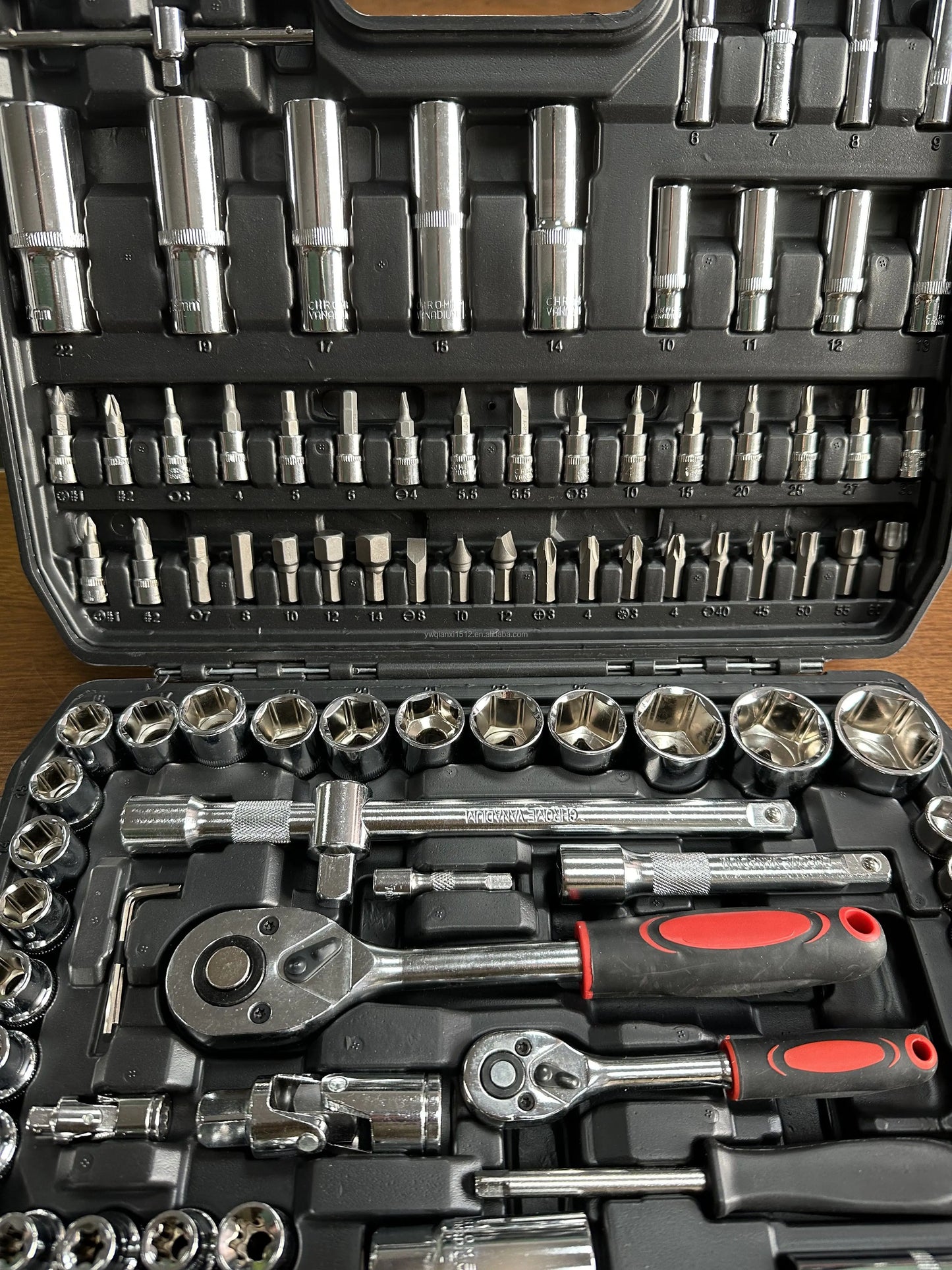 108pcs CR-V Set Mechanical Socket Wrench OEM Customizable Automotive Tools Hard Case Car Repair Wheel Bearing Remover Installer