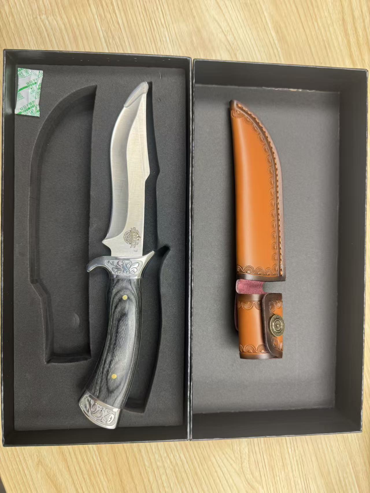 TerrainX Fixed Blade Hunting Knife and Leather Sheath